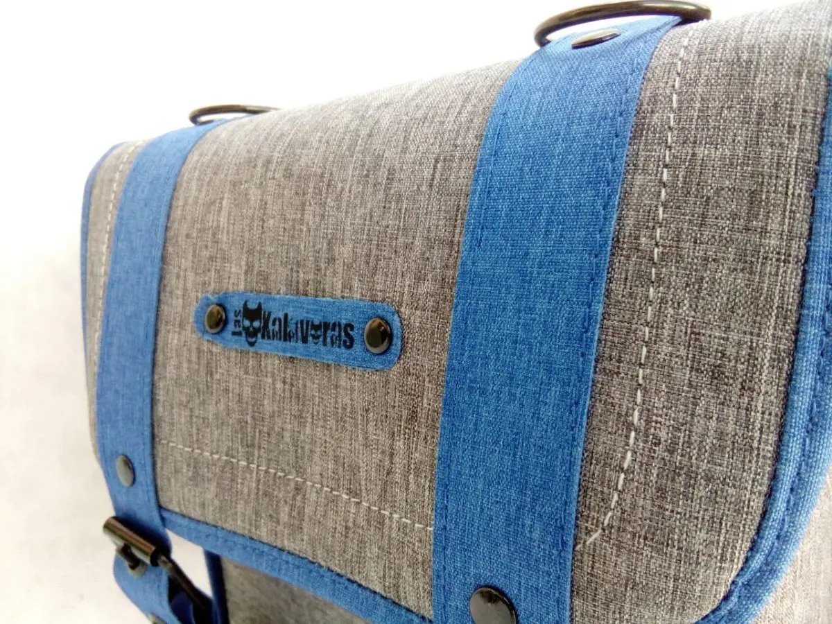 Alforja/Mochila para Bicicleta (30x25x11) - Gris c/azul