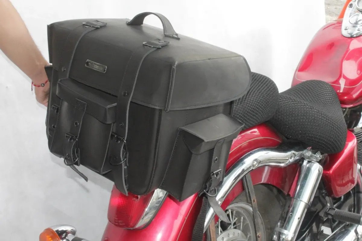 Alforja para Respaldo Reflejante Sencilla (23 L)