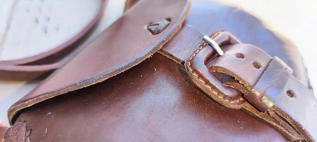 Bolso de Piel Artesanal de Vaqueta
