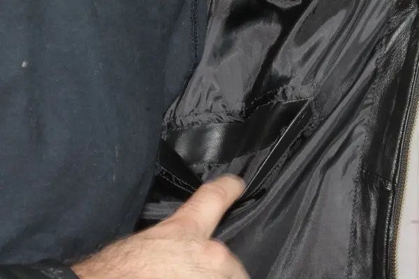 Chamarra de Piel 100% para Caballero Negra