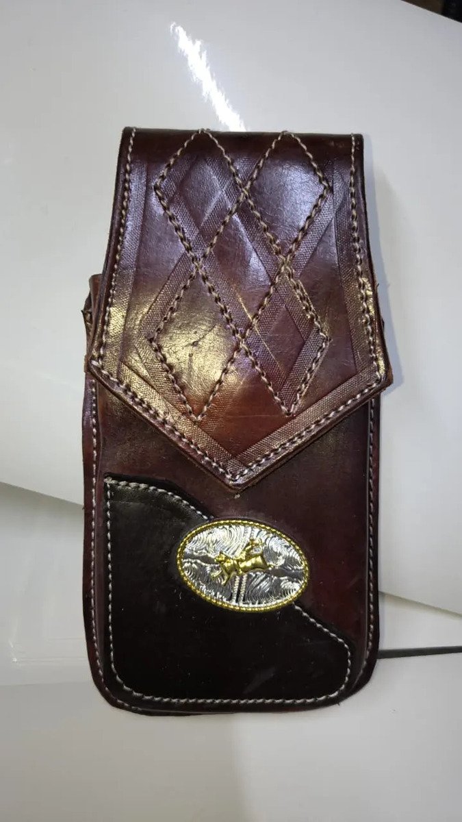 Funda Porta Celular de Piel – Nuevos Diseños - Vaquero rombo tinto - Cafe tinto