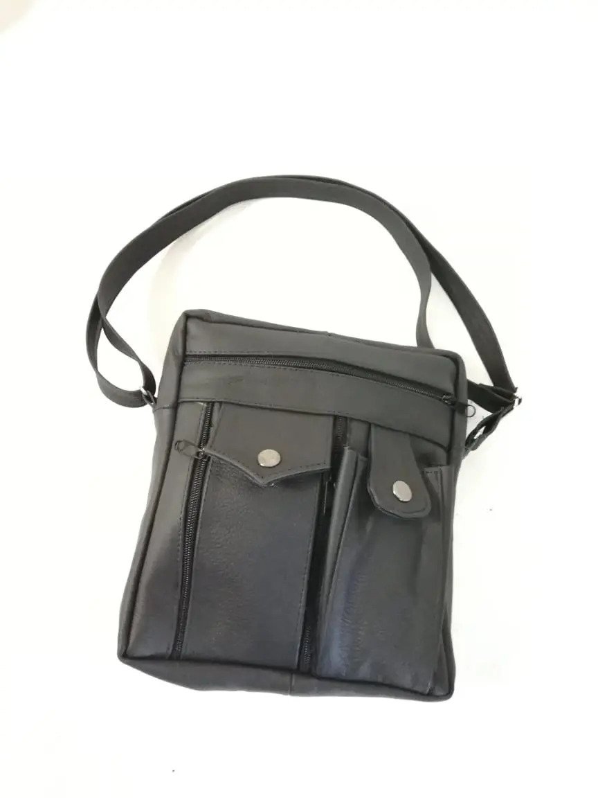 Mariconera de Piel Equipada Negra