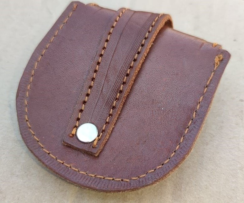 Monedero de Piel con Broche para Cinturón